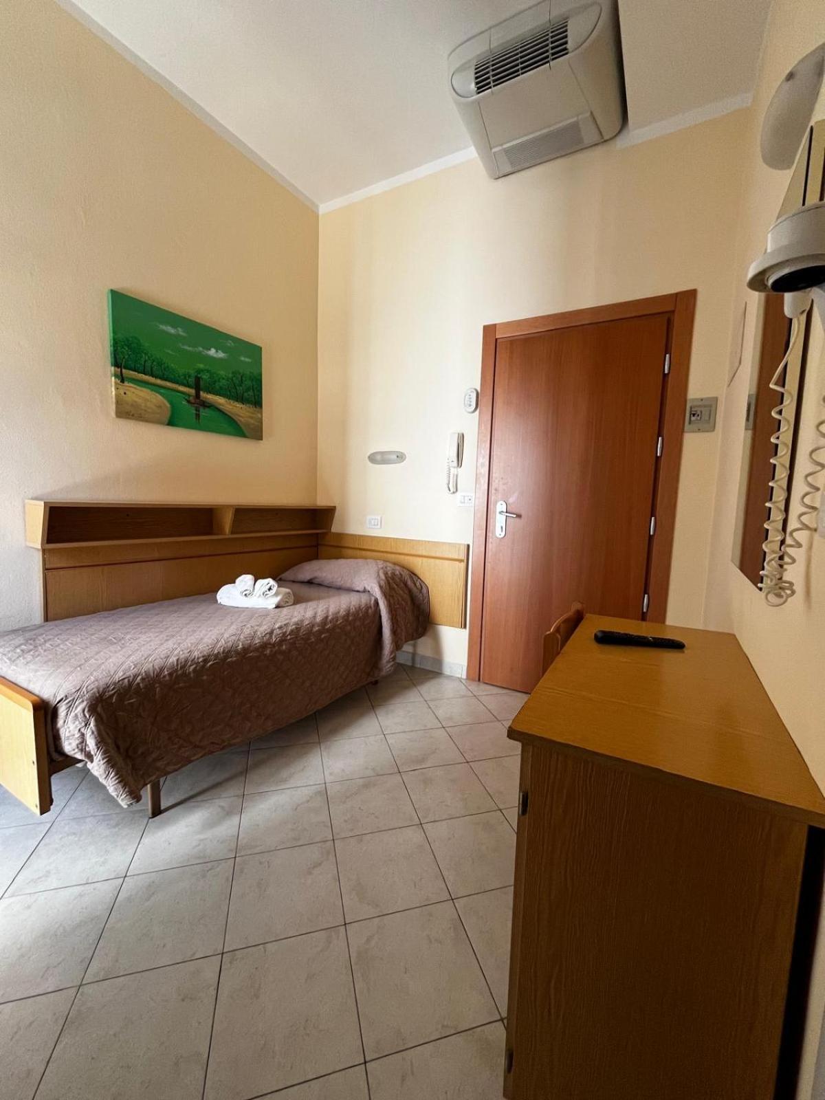 Hotel Giove Cesenatico Esterno foto