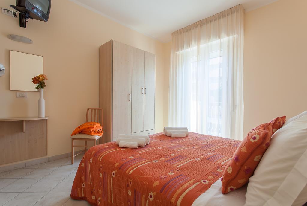 Hotel Giove Cesenatico Esterno foto