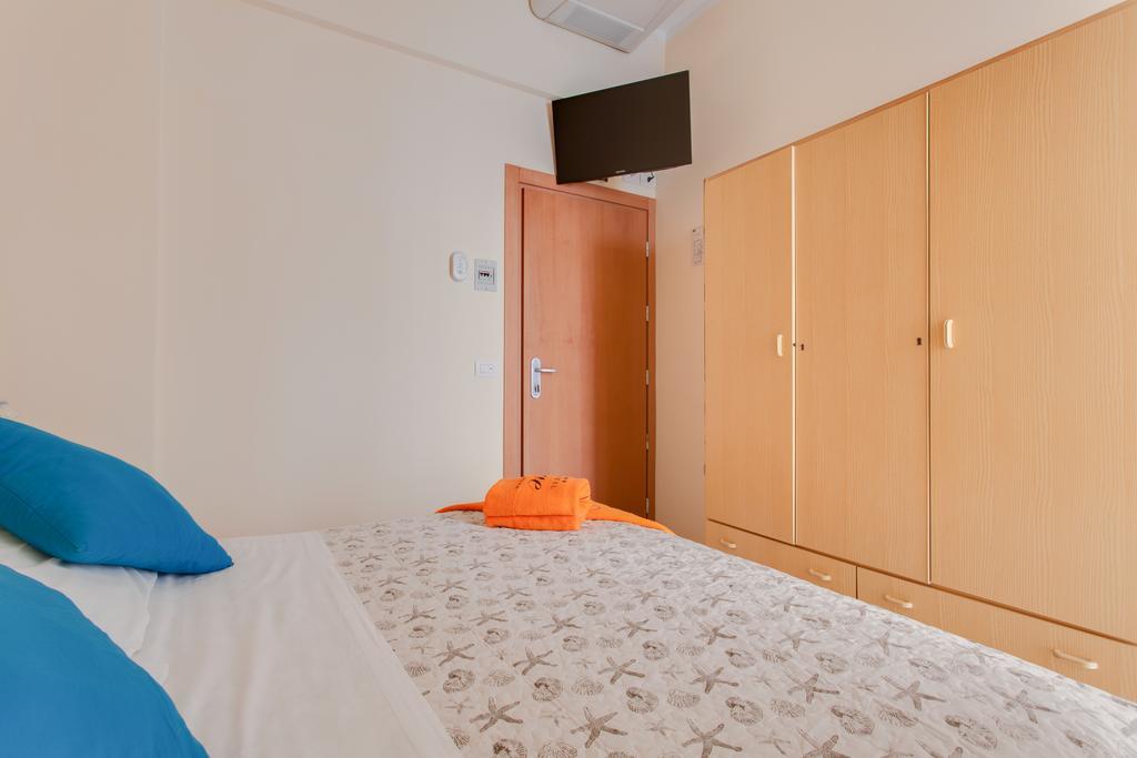 Hotel Giove Cesenatico Esterno foto