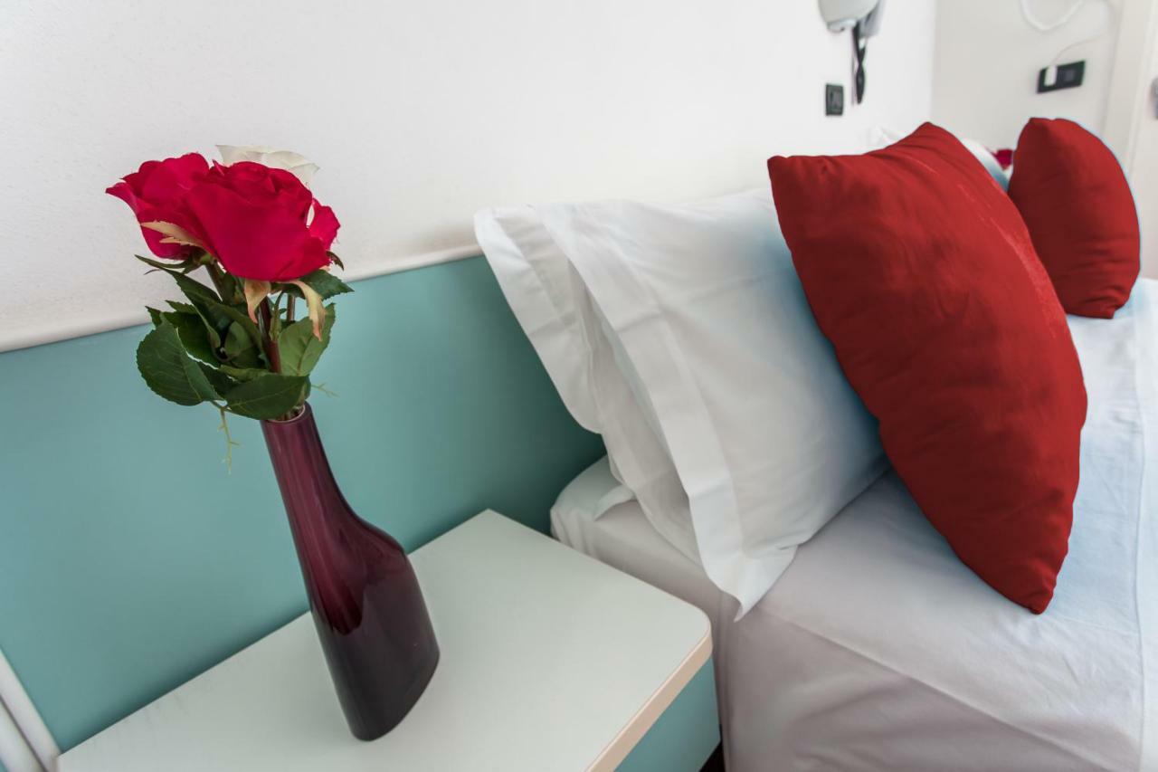 Hotel Giove Cesenatico Esterno foto